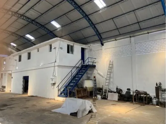 MA - Alugo Galpão 450m², 7 metros de pé direito, na várzea. Por R$ 7.500,00