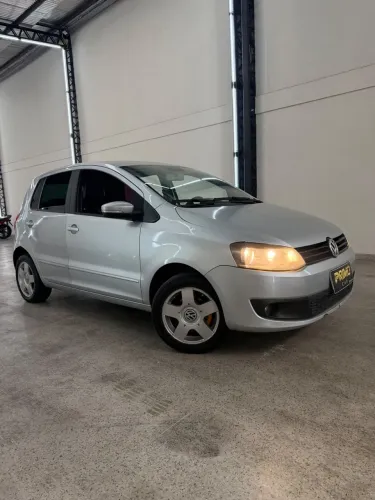 Volkswagen Fox 1.0 MI Total Flex 8V 5P 2013