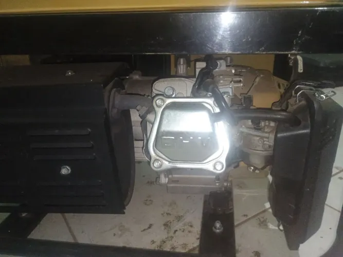 Vendo gerador buffalo 2500 S gasolina partida manual foi usado apenas uma vez nova de m
