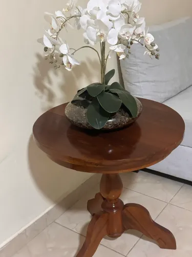 Mesa Clássica com arranjo