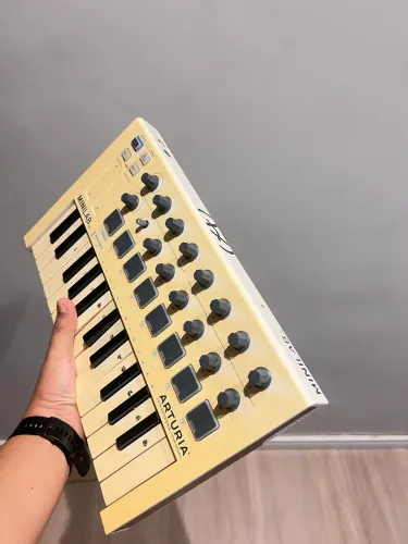 Controlador Arturia 