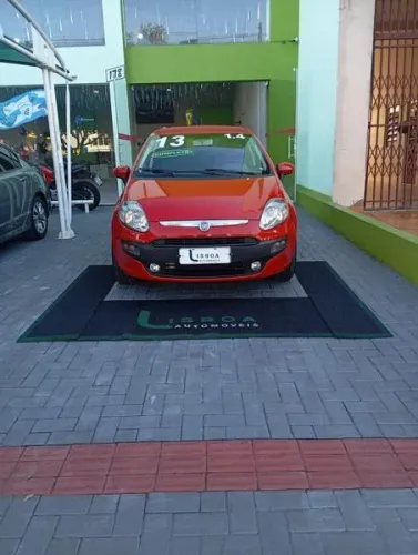 Fiat Punto Attractive 1.4 Fire Flex 8V 5P 2013