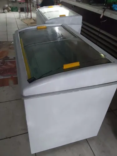 Freezer grande 220v c/garantia.