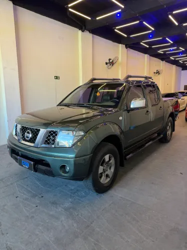 Nissan Frontier LE CD 4X4 2.5 TB Diesel Aut. 2010