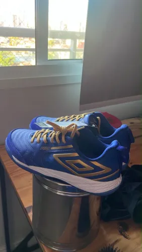 Chuteira Umbro pro 5 bump