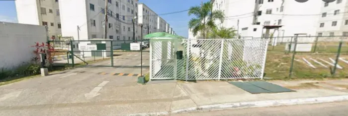 Aluga-se apartamento