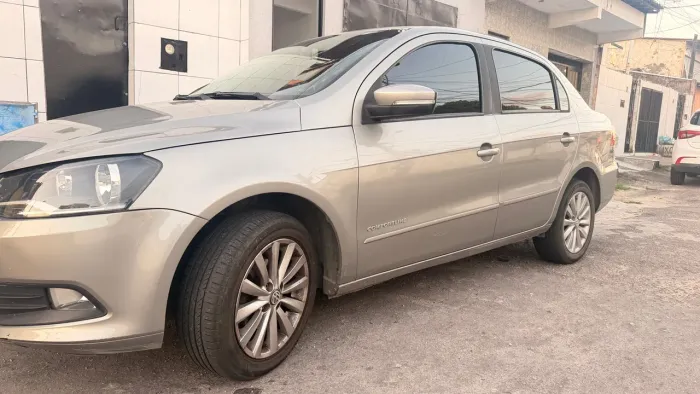 Volkswagen Voyage Comf/highli. 1.6 MI T.flex 8V 4P 2015