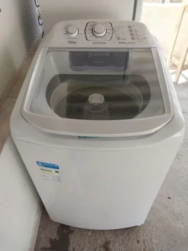 Lava roupas 12 kg Electrolux