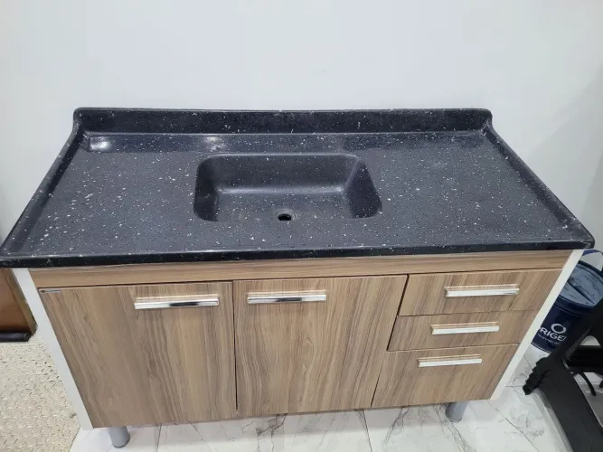 Gabinete de cozinha com pia 