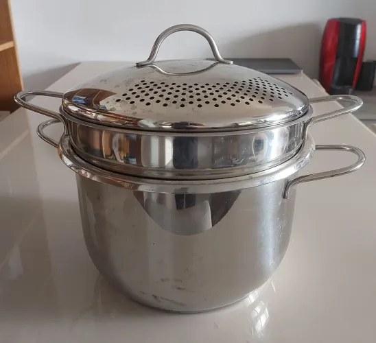 Panela de Inox com escorredor