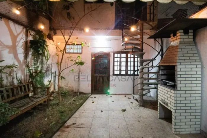 SOBRADO À VENDA NO TATUAPÉ COM 4 DORMITÓRIOS (1 SUÍTE), CHURRASQUEIRA E 1 VAGA!
