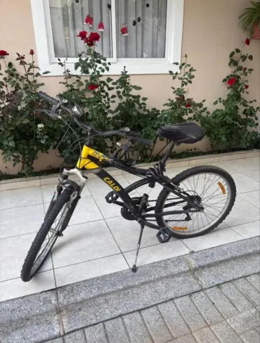 Bicicleta Aro 24 Caloi Max Front - Preta e Amarela