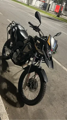 XRE 300 adventure