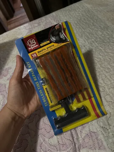 Kit de Reparo a Frio para Pneu sem Câmera 8 peças Macarrão Borracheiro