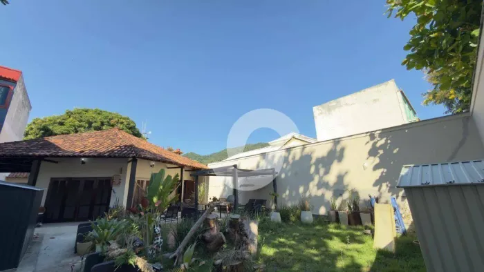 Casa com 1 dormitório à venda, 156 m² por R$ 990.000,00 - São Francisco - Niterói/RJ