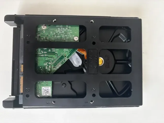 Disco Rígido (HD) Interno Western Digital de 1.0 TB (Modelo WD10EZEX)
