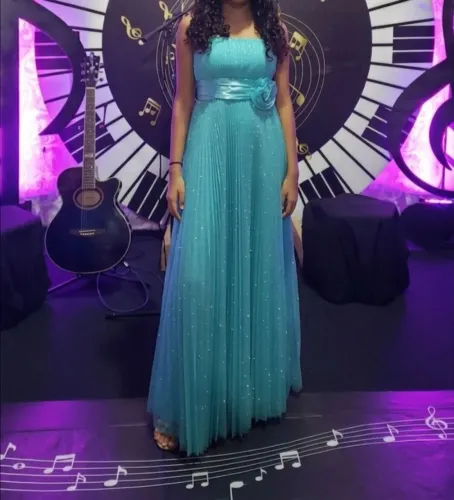vestido longo de festa plissado
