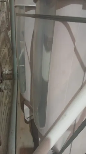 Dispenser para ração agropecuária -Tel *