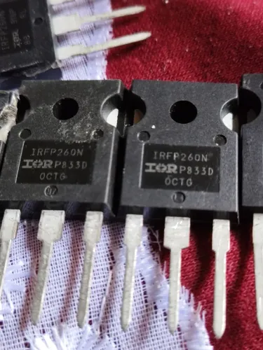 10 Mosfets de Potência IRFP260N