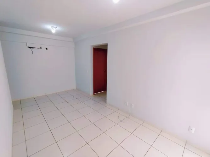 APARTAMENTO COM 02 QUARTOS SENDO 01 SUÍTE NO RESIDENCIAL MIRANTE DU PARK