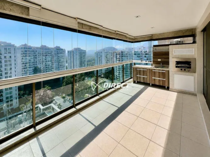 PENÍNSULA: Oportunidade única, andar alto, 140m², sala ampla, varandão com churrasqueira,
