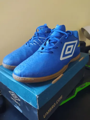 Chuteira Futsal Umbro Original masculina tamanho 41