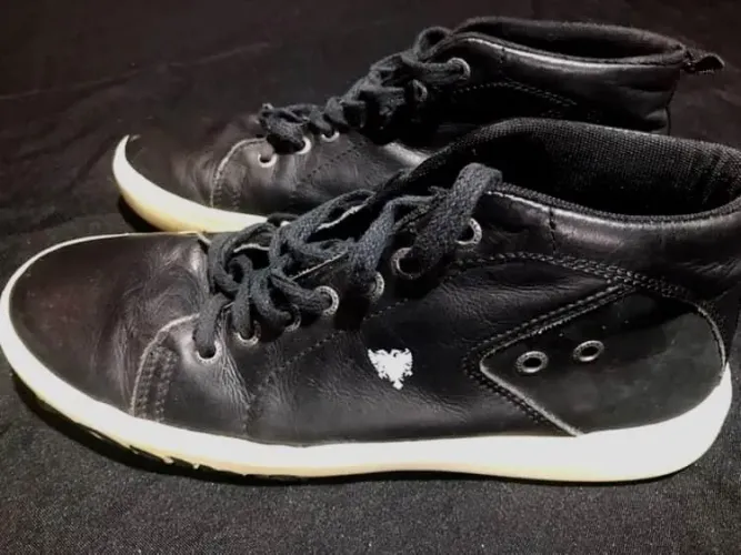 Tênis Cavalera masculino tamanho 39 preto em couro