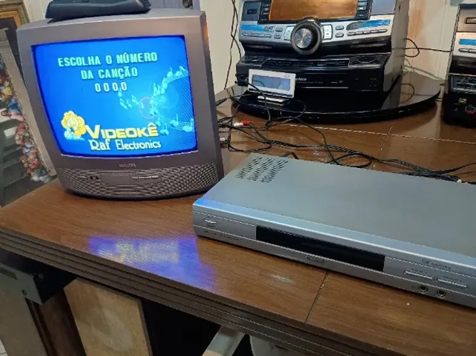 Videokê Raf Electronics, modelo VMP-2000S  (SEM CONTROLE E CARTUCHO)- FUNCIONA 