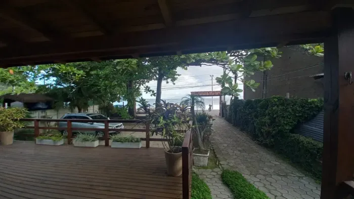 Uma área de 2.552 m² de frente para o mar, com um visual incrível e um por do sol magnífic