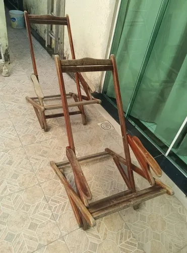 Cadeira de Madeira