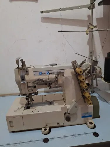 Maquina de costura galoneira sun special