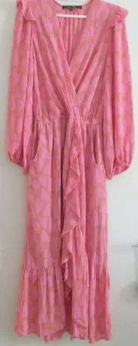 Vestido para passeios e o ocasiões especiais
