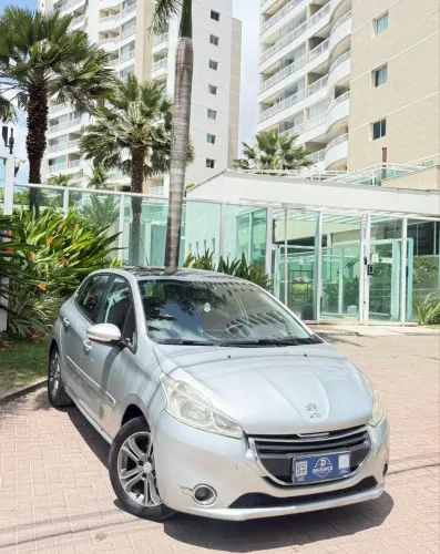 Peugeot 208 Allure 1.5 Flex 8V 5P 2014