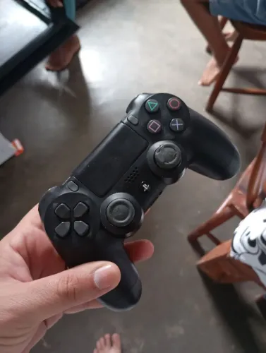 Controle PS4 ?