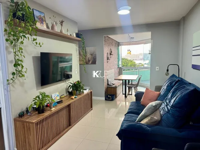 Excelente apartamento á venda no Abraão, 2 dormitórios com vista mar de quase de todos os