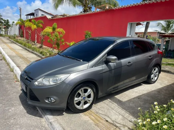 Ford Focus 1.6 S/1.6 SE Flex 16V 5P AUT 2015