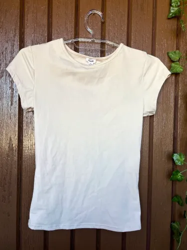 camiseta garage bege p