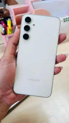 Celular S23FE