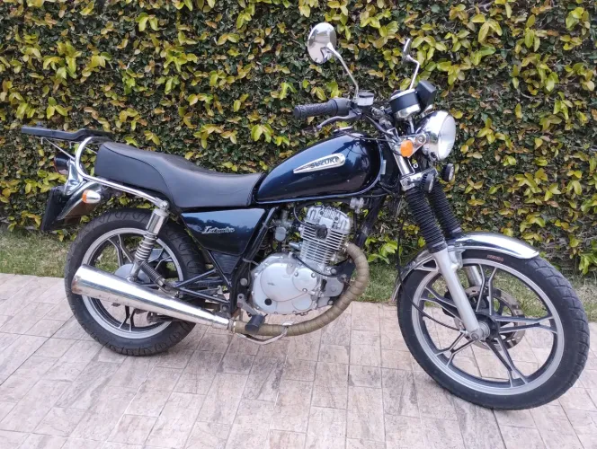 Suzuki Intruder 125