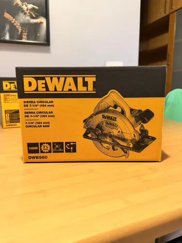 Serra circular dewalt 220w