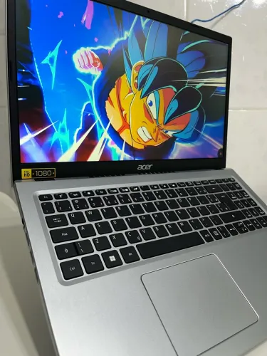 NOTEBOOK ACER ASPIRE 256SSD, 8GB RAM, SLOT PARA HD - EM ÓTIMO ESTADO