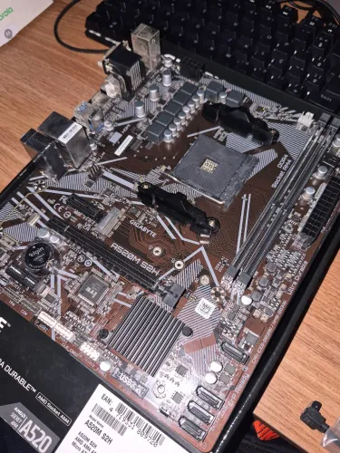 Placa Mãe A520-M AM4 Computador (LEIA A DESCRIÇÃO!)