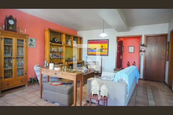 Casa à Venda - Nonoai, 5 Quartos, 450 m2