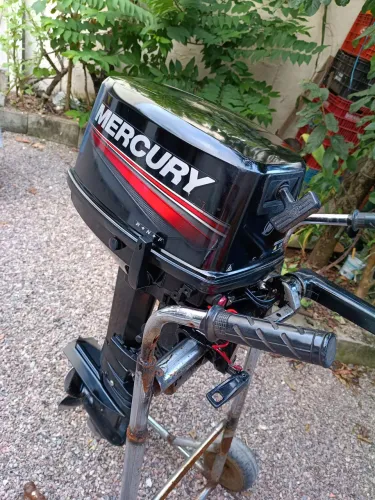 Motor de Popa Mercury 8HP 2019 - Pouco Uso (40h)
