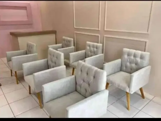 Poltronas em tecido suede,300 na compra de mais de uma poltrona,contato *