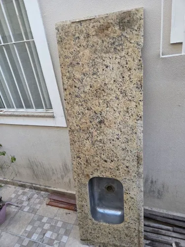 Pia  mármore / medida 180x60