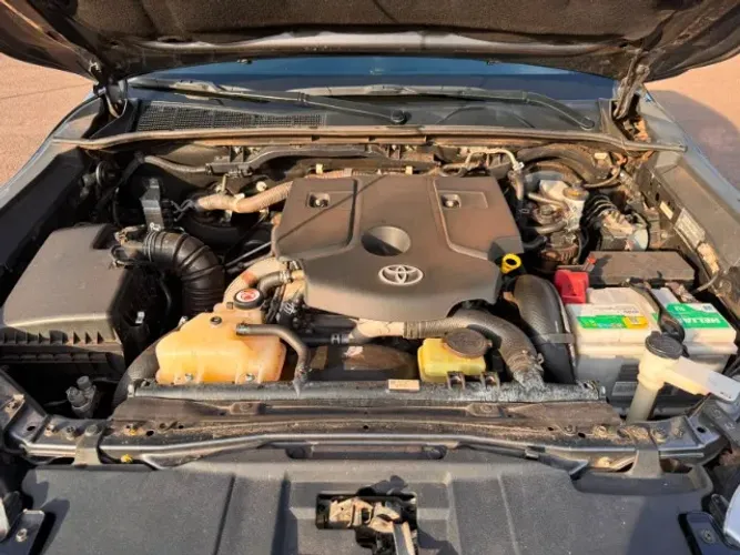 Toyota Hilux CD SR 4X4 2.8 TDI Diesel Aut. 2020
