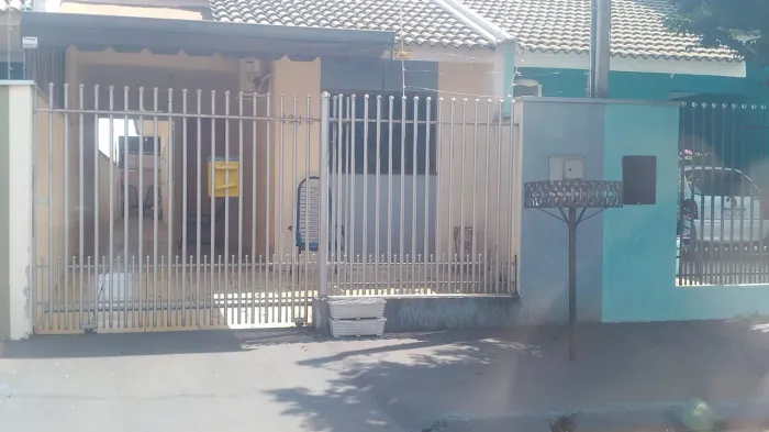 Vende-se Casa geminada