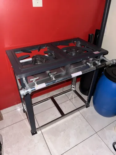 Vendo fogão 2 bocas industrial R$650 NUNCA USADO
