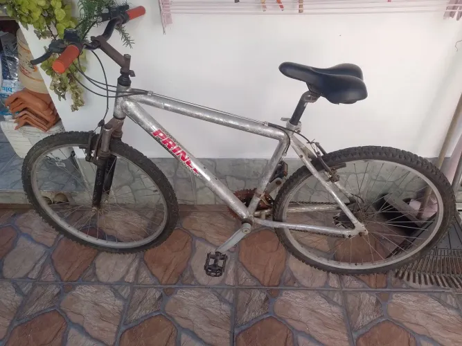 Bicicleta de alumínio